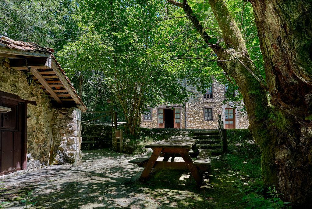 Penzion Casas Rurales La Tahona De Besnes Alles Exteriér fotografie