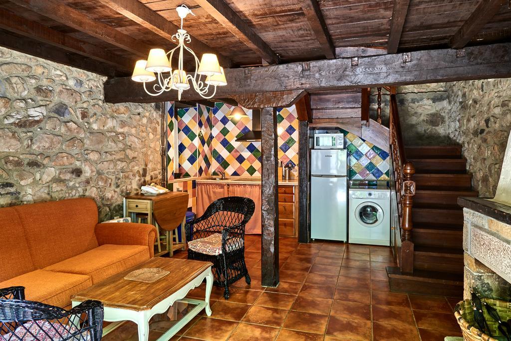 Penzion Casas Rurales La Tahona De Besnes Alles Exteriér fotografie