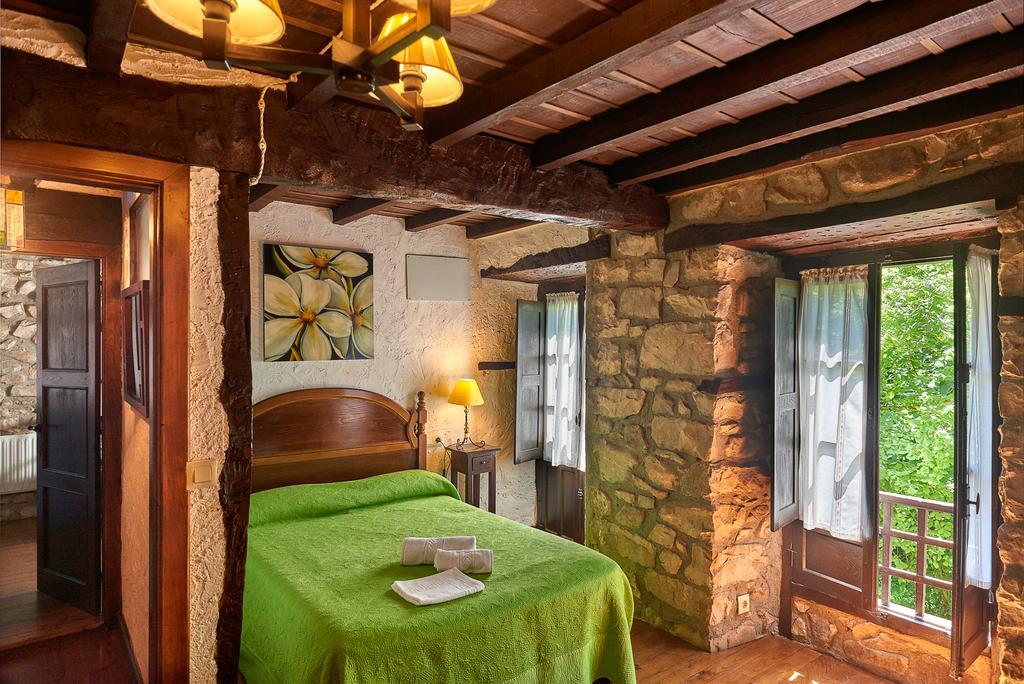 Penzion Casas Rurales La Tahona De Besnes Alles Exteriér fotografie