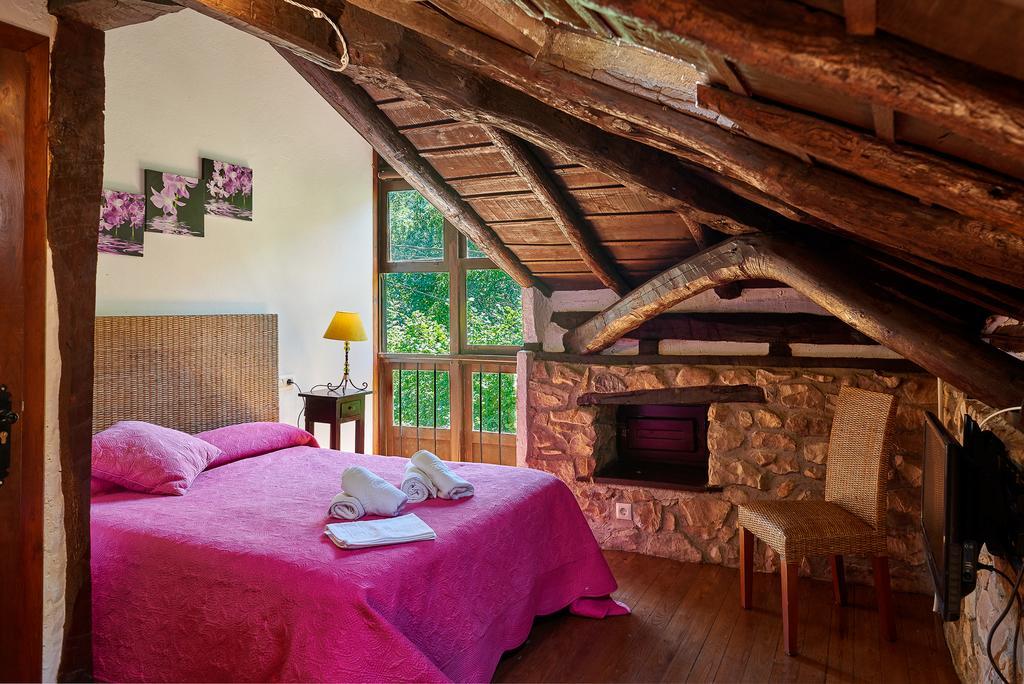 Penzion Casas Rurales La Tahona De Besnes Alles Exteriér fotografie