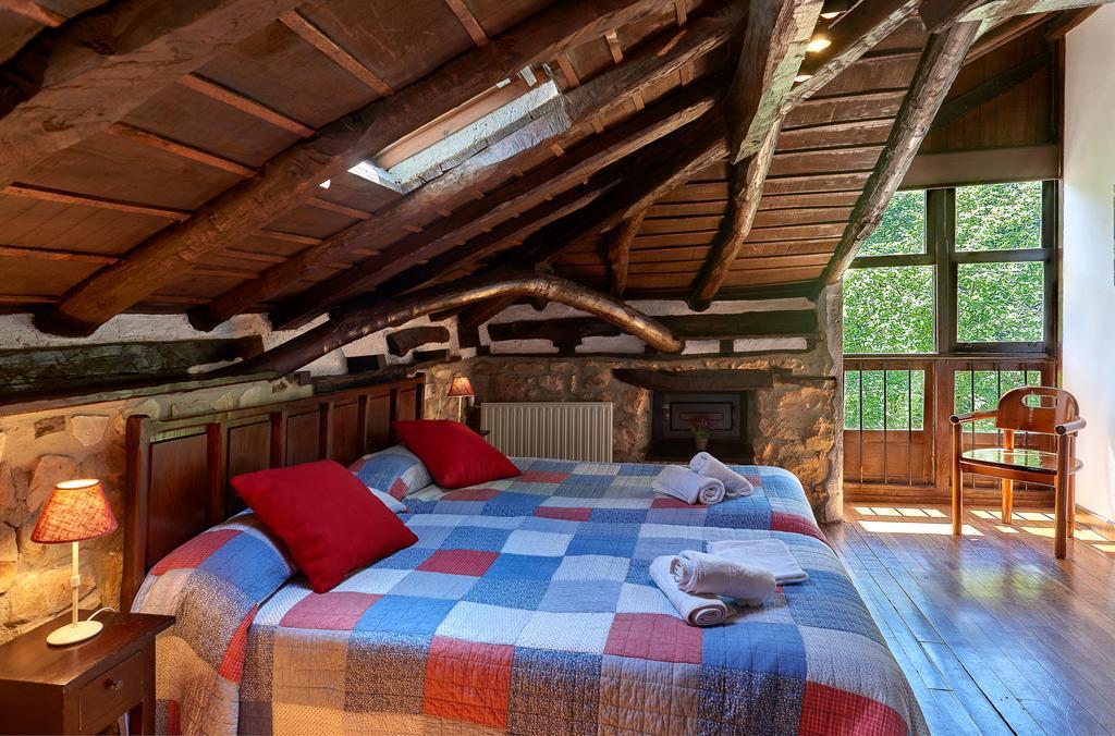 Penzion Casas Rurales La Tahona De Besnes Alles Exteriér fotografie